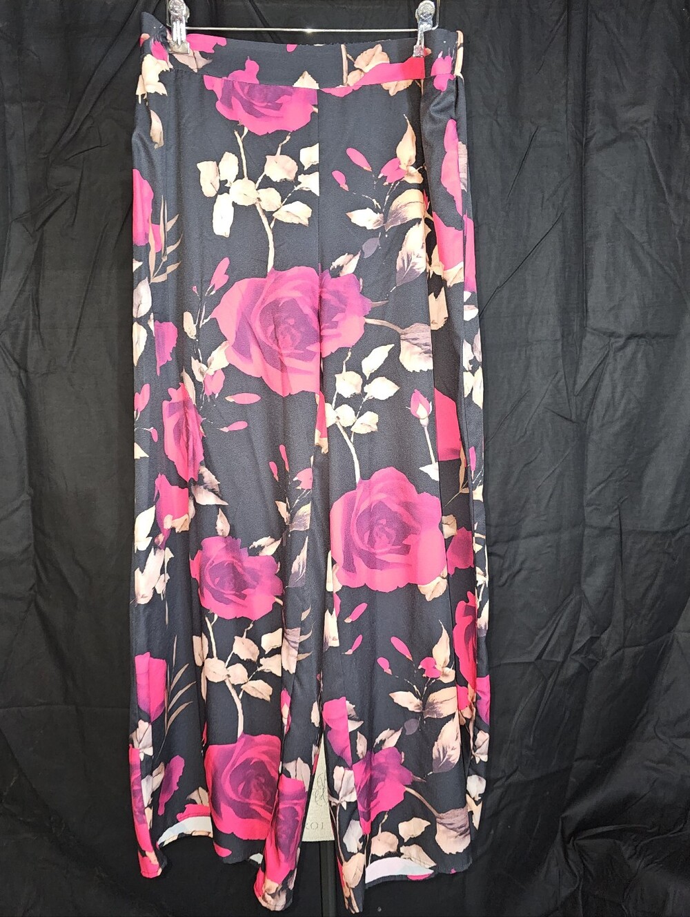 Black Floral Wide Leg Pantwith Pink Roses